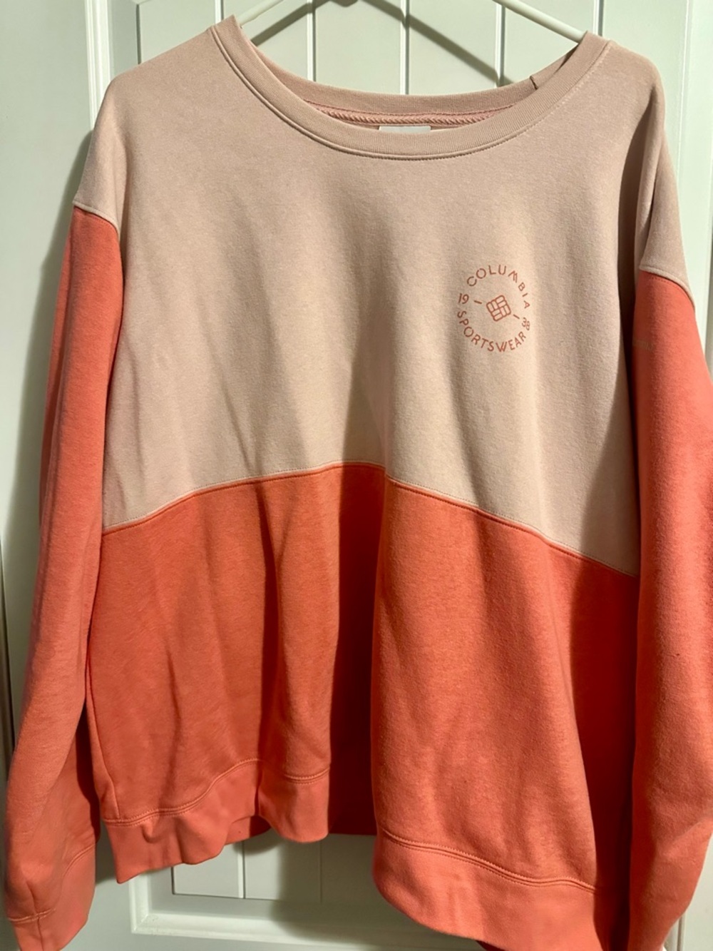 Columbia Beige Pullover with Coral Logo Print- Women’s XXL